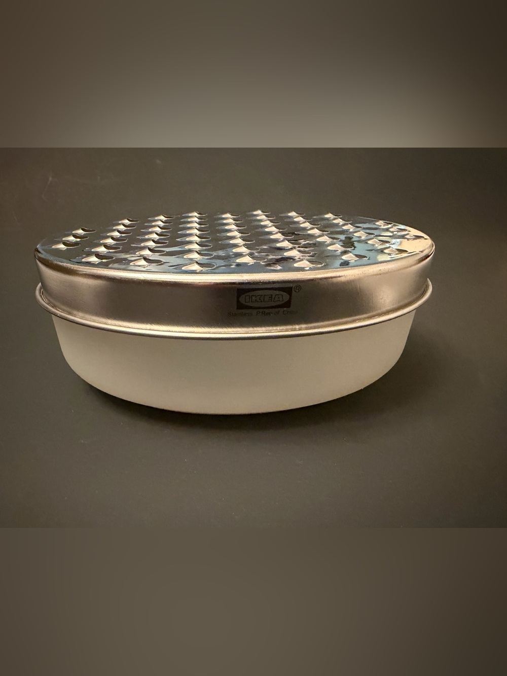 IKEA Cheese Food Grater With Fine and Coarse Graters. No lid.